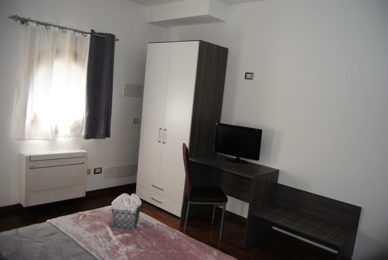 B&B Kenzia Olbia Exteriör bild